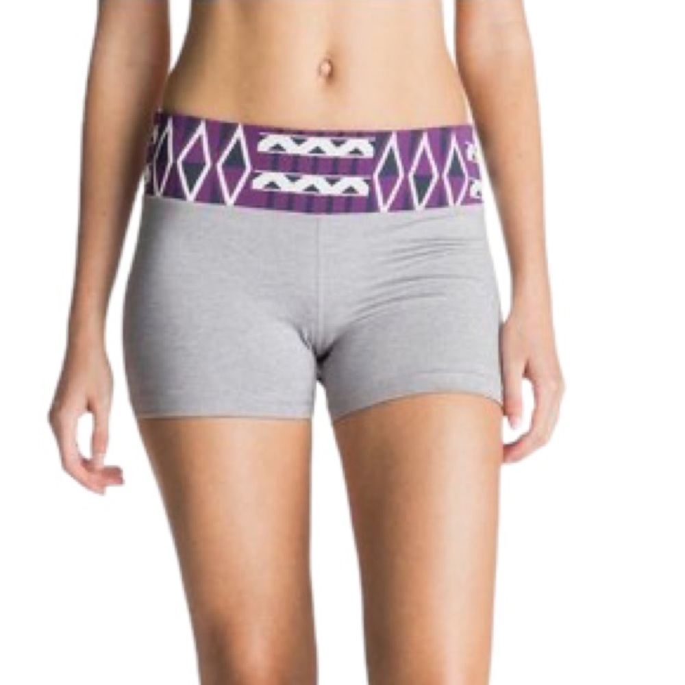 ROXY: NWT Own It 2 Dri-Flight Shorts - Size Medium
